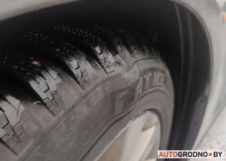 Белорус показал, как влетел на новое колесо и, похоже, ремонт подвески