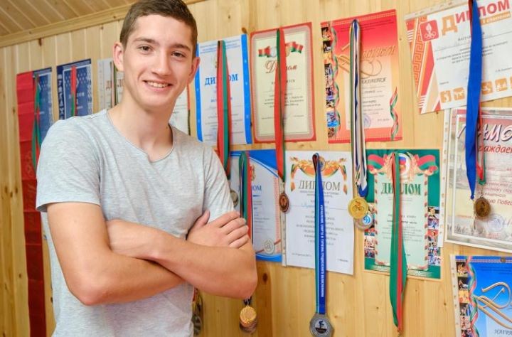 Егор Мизерник