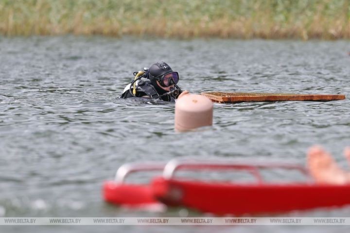 Соревнования водолазов проходят в Ивановском районе