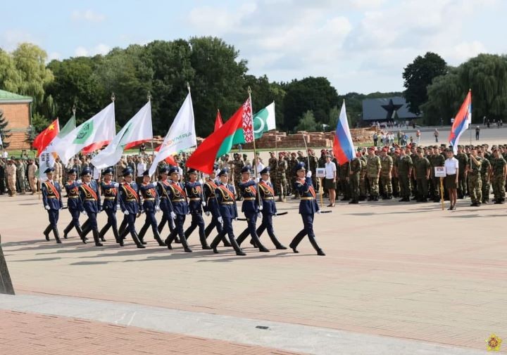 В Брестской крепости дан старт трем международным конкурсам АрМИ-2021 - «Снайперский рубеж», «Полярная звезда» и «Уверенный прием»