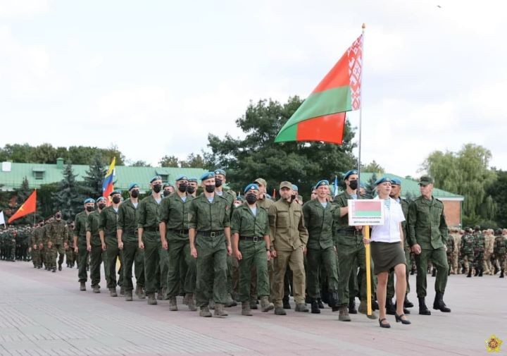 В Брестской крепости дан старт трем международным конкурсам АрМИ-2021 - «Снайперский рубеж», «Полярная звезда» и «Уверенный прием»