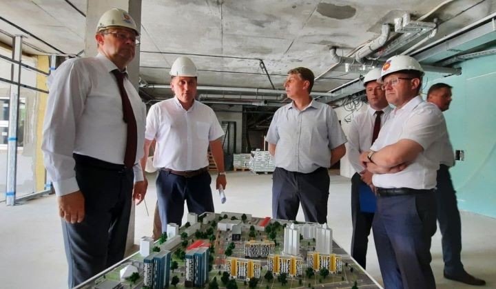 Министр здравоохранения посетил медицинские строительные объекты Бреста