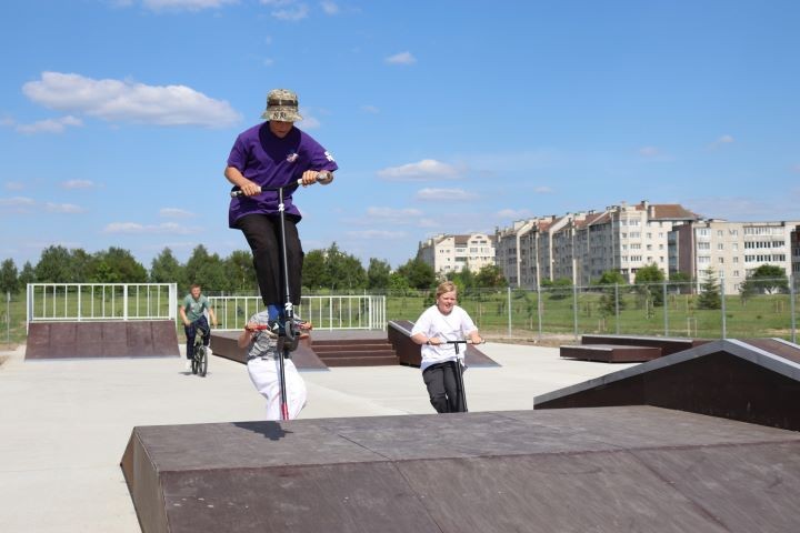 Новая скейт-площадка пользуется популярностью у жителей Ивацевичей