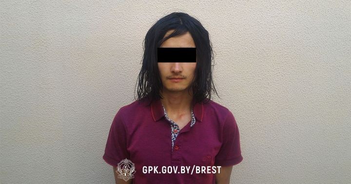 Брестские пограничники задержали двух нелегалов на велосипедах