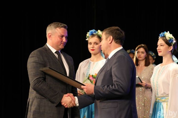 В Брестской области чествовали районы и организации, занесенные на Доску почета, а также лауреатов звания «Человек года Брестчины»