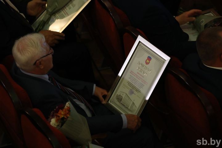 В Брестской области чествовали районы и организации, занесенные на Доску почета, а также лауреатов звания «Человек года Брестчины»