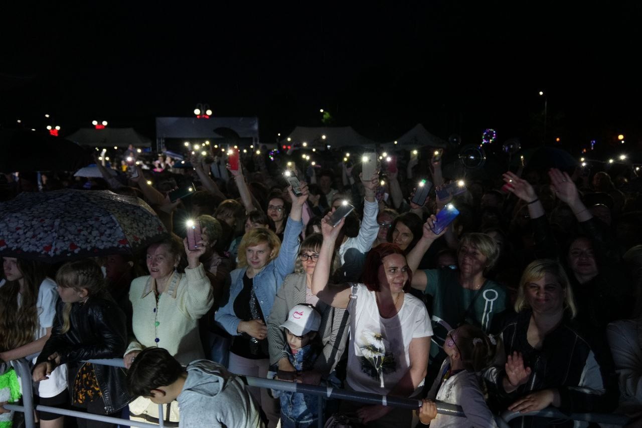 Праздничным концертом и красочным фейерверком завершился фестиваль «Вытокi» в Столине (Брестская область)