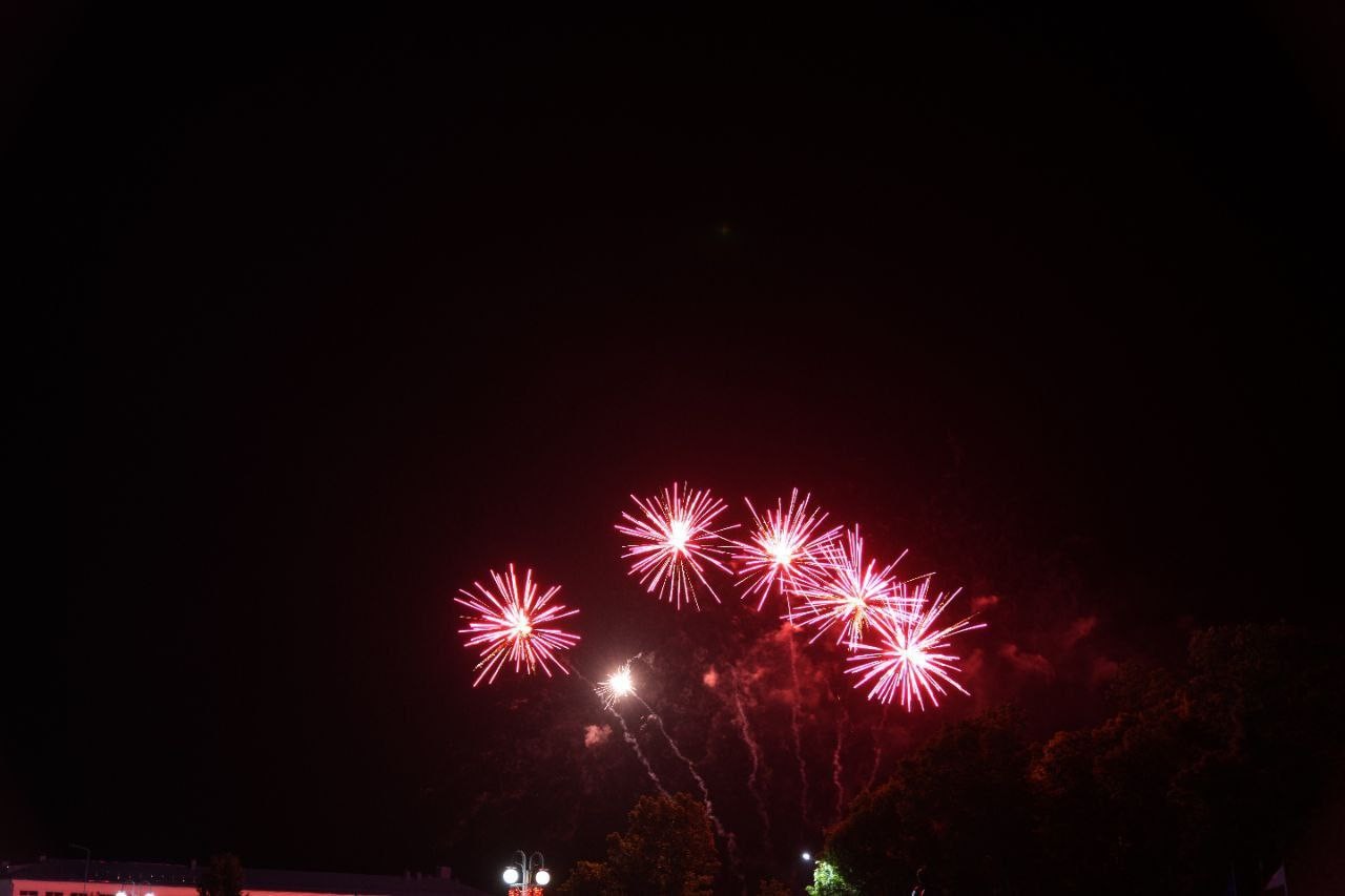 Праздничным концертом и красочным фейерверком завершился фестиваль «Вытокi» в Столине (Брестская область)