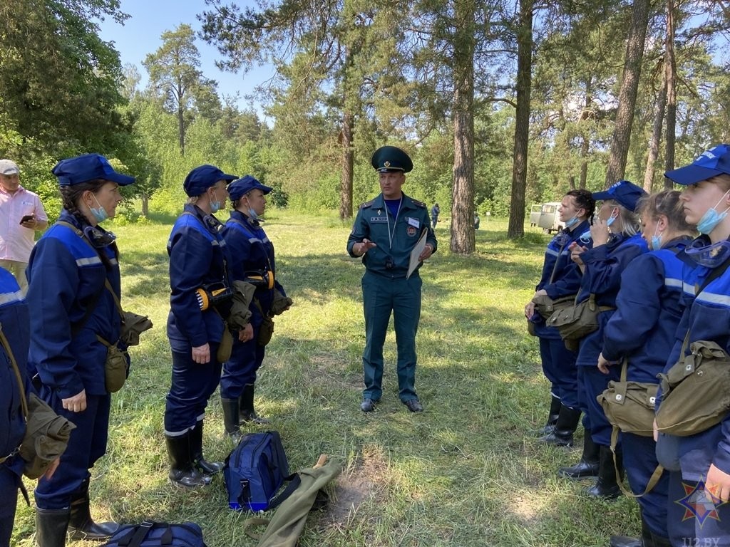 Соревнования санитарных и добровольных пожарных дружин прошло в Ивацевичах
