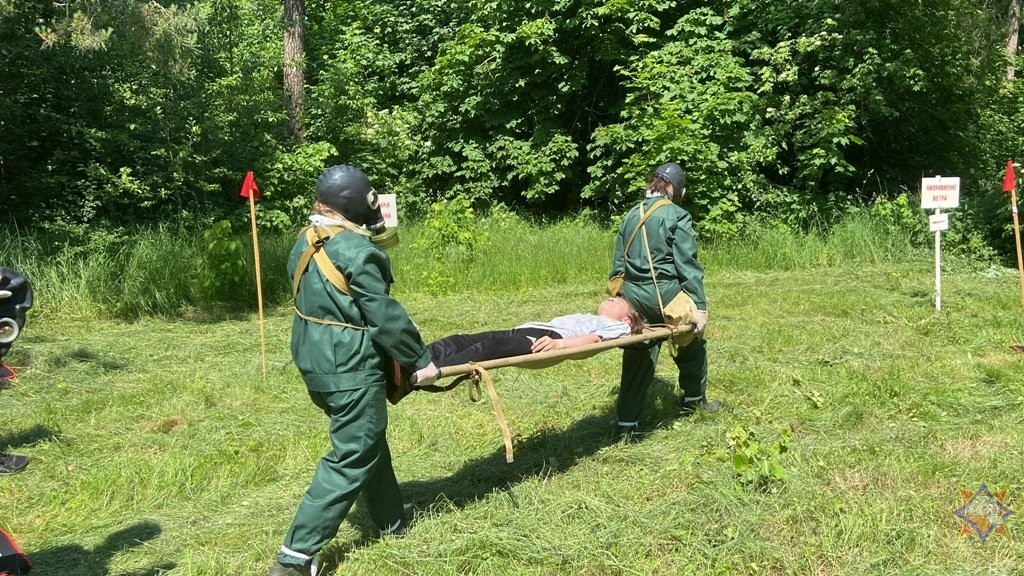 Соревнования санитарных и добровольных пожарных дружин прошло в Ивацевичах