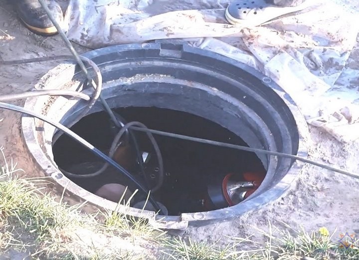 Под Гомелем мужчина ремонтировал колодец и чуть не умер