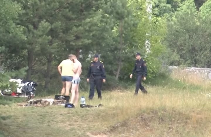 Можно ли на пляже распивать спиртное? Вы удивитесь, но да, если соблюсти важное условие