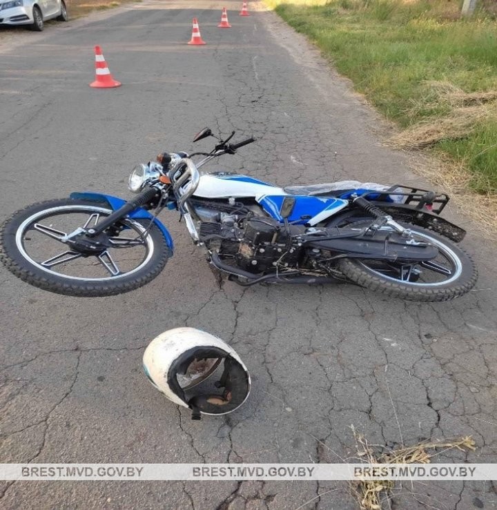 В Ивановском районе водитель мопеда не справи