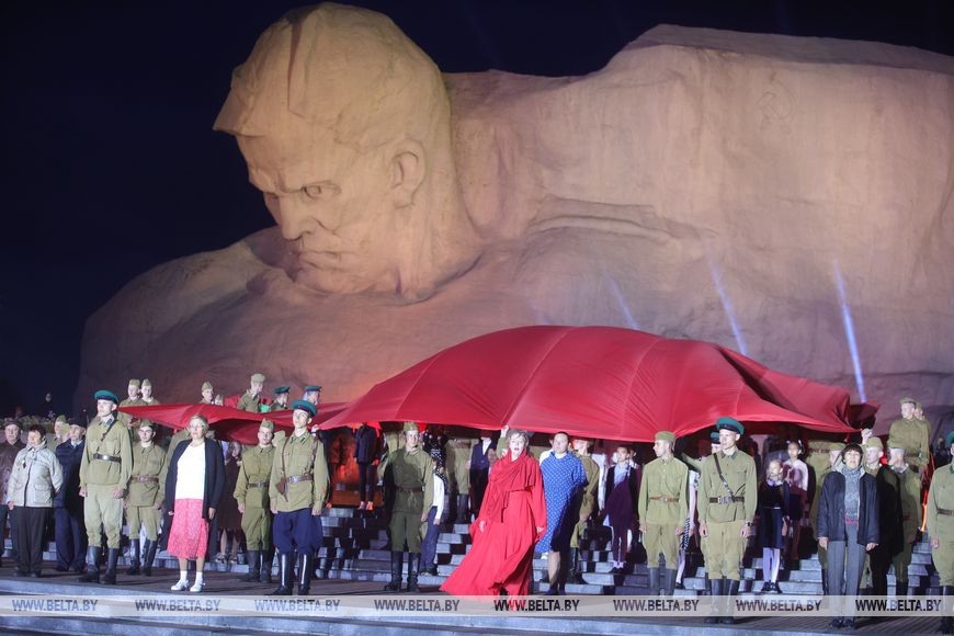 В Брестской крепости прошел митинг-реквием