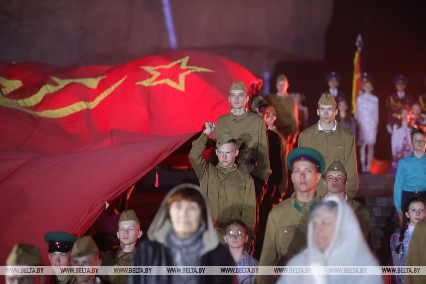 В Брестской крепости прошел митинг-реквием