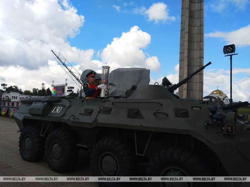 Частицу Вечного огня Брестской крепости передали в главный храм Вооруженных Сил России