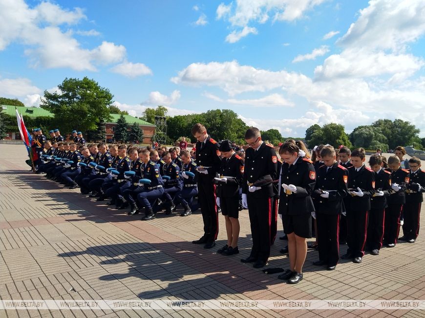 Частицу Вечного огня Брестской крепости передали в главный храм Вооруженных Сил России