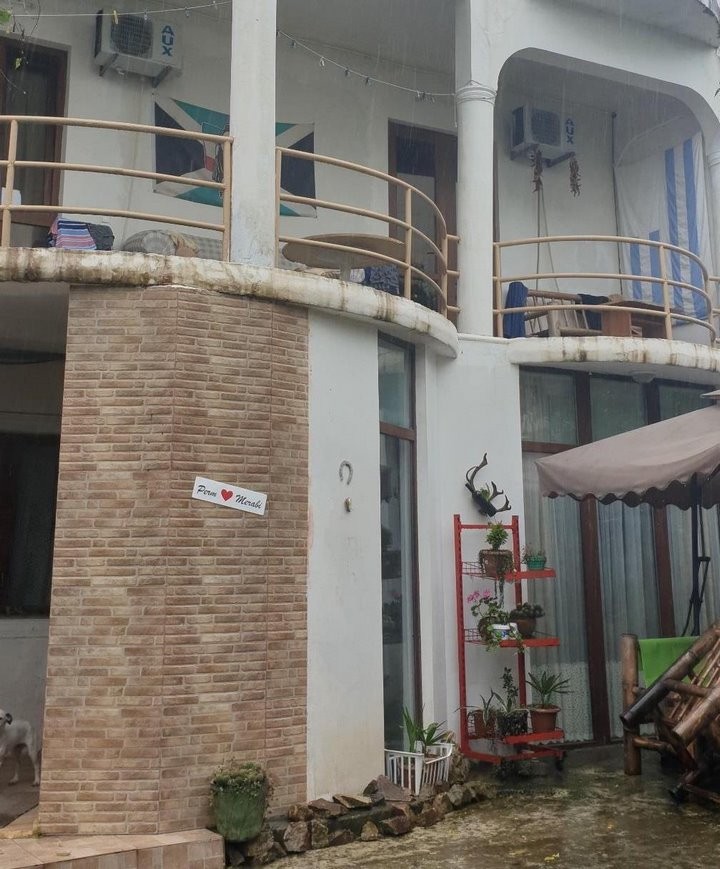 Худший отпуск: белорусов поселили не в тот дом и обокрали