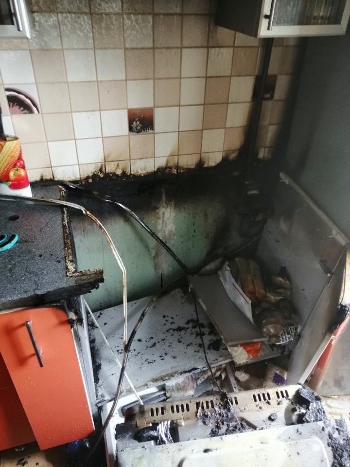 Короткое замыкание духовки стало причиной пожара в одной из квартир Пинска