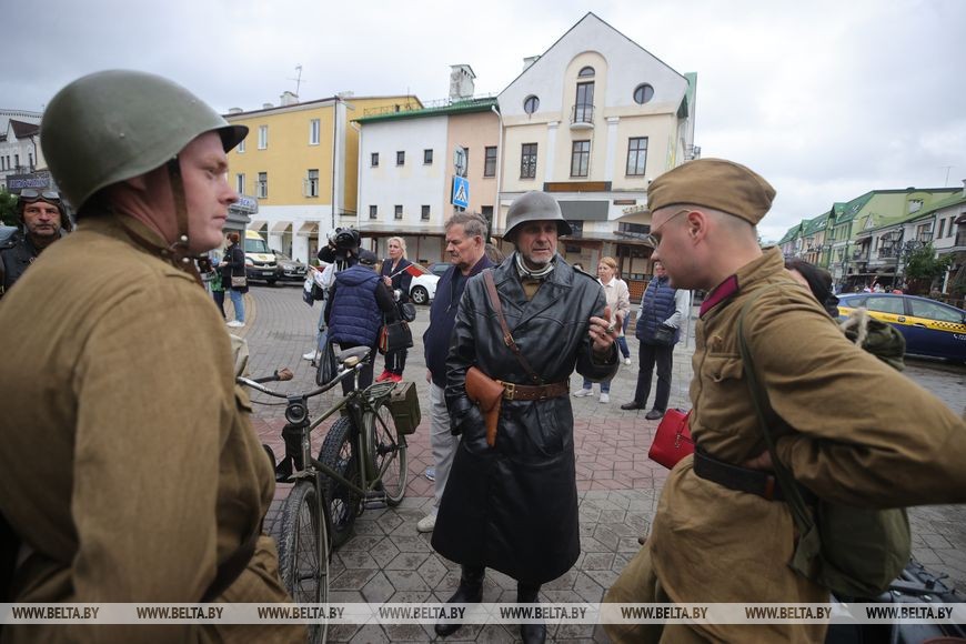 Реконструкция «Мирный вечер на Советской». Смотрите фоторепортаж.