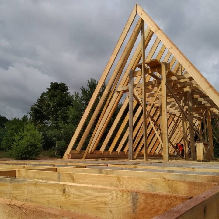 «Первым был вопрос: на что мы будем жить?» Как молодая семья с детьми обустроила себе жизнь в деревне