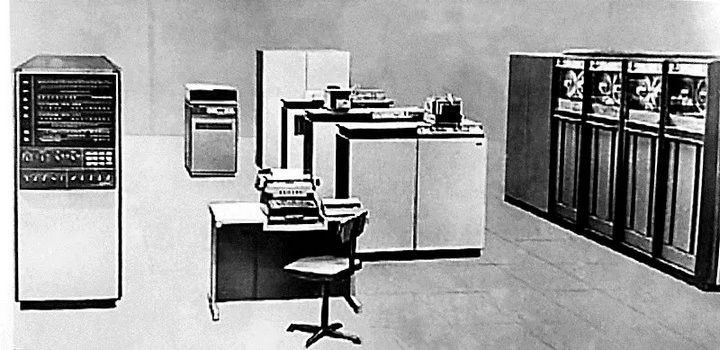 ​​​​​​​Владимир Заломай – второй слева