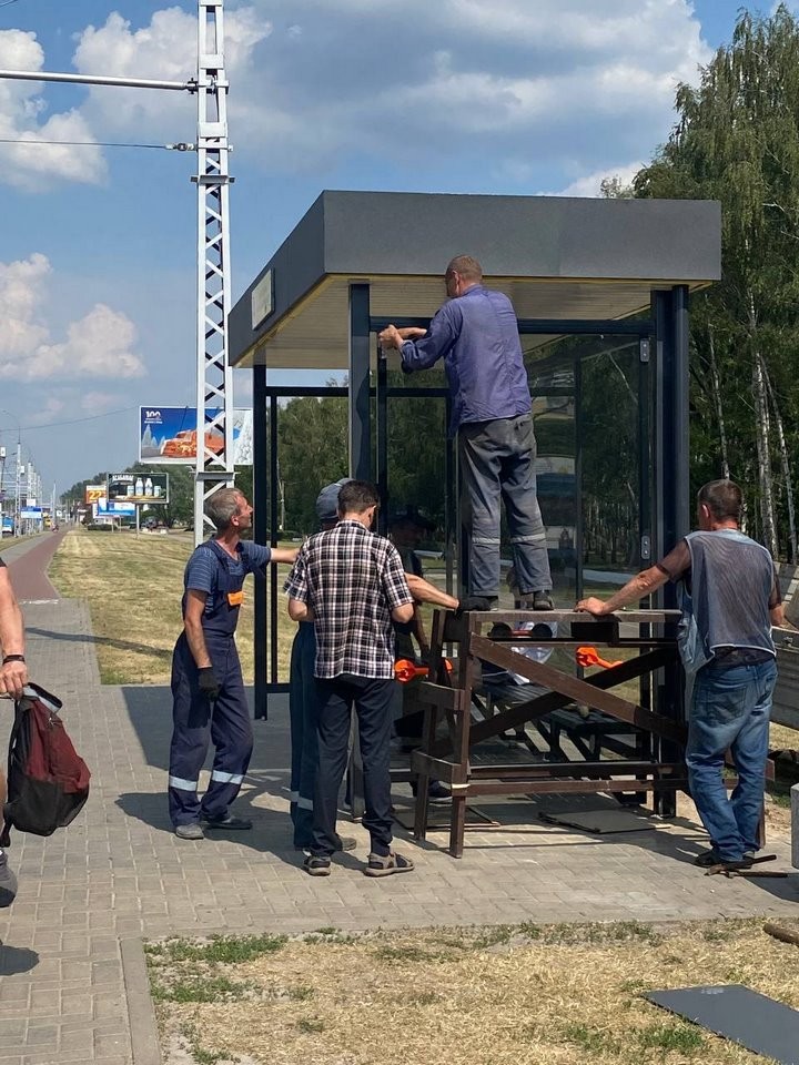В Бресте смонтирована новая остановка