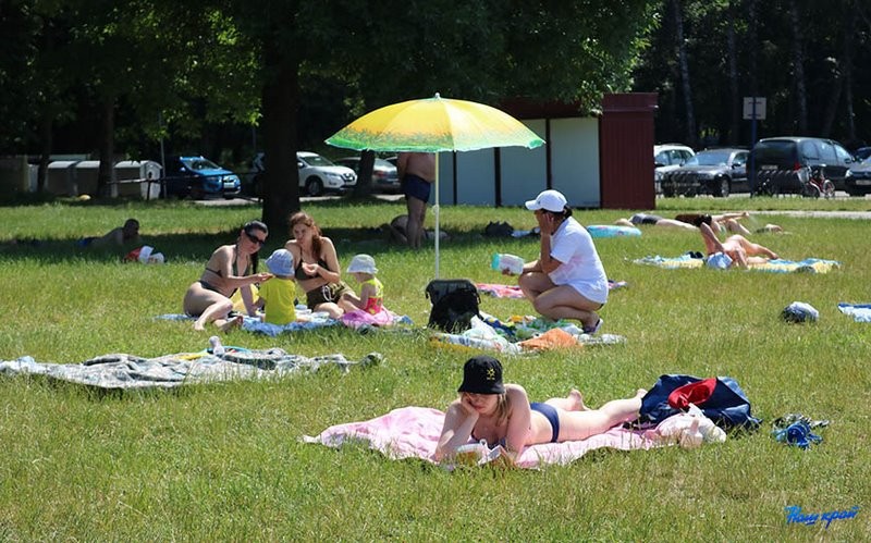 «До 3 000 отдыхающих»: что творится на Мышанке в жаркие дни (Брестская область)