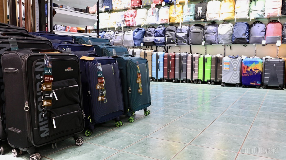 Как выбрать идеальный чемодан для путешествий на море? Полезный гайд по основным характеристикам от магазина «BAGаж» в Бресте