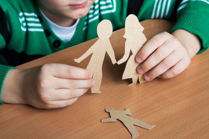 За что могут лишить родительских прав? Рассказала судья Брестского областного суда