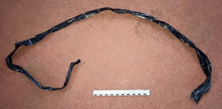 Знакомство в интернете привело к трагедии.  В Беларуси мужчина ударил девушку ножом в живот и связал скотчем