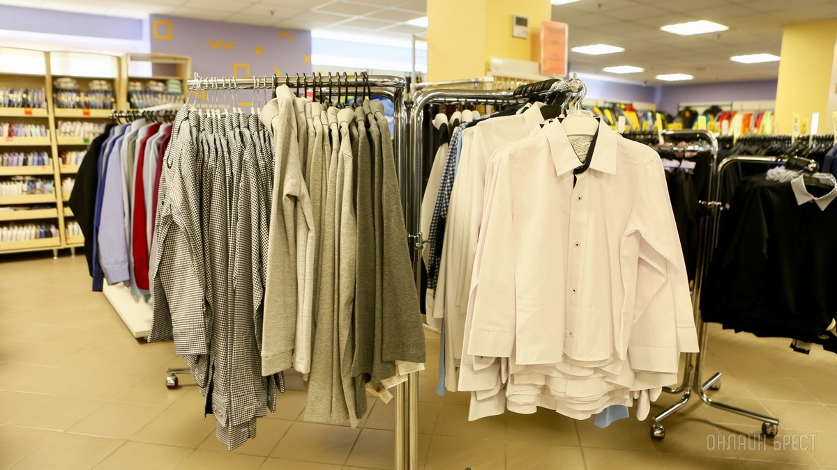 Самое время готовиться к школе! Три этажа школьных товаров в «Детском мире» на Советской в Бресте: канцелярия, рюкзаки, школьная форма и обувь