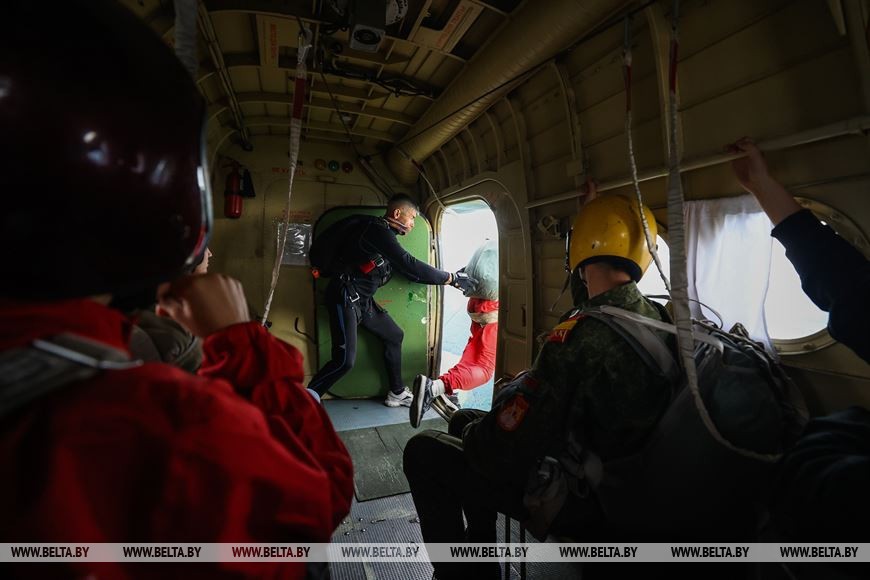 В окрестностях Бреста строят аэродром. Фоторепортаж