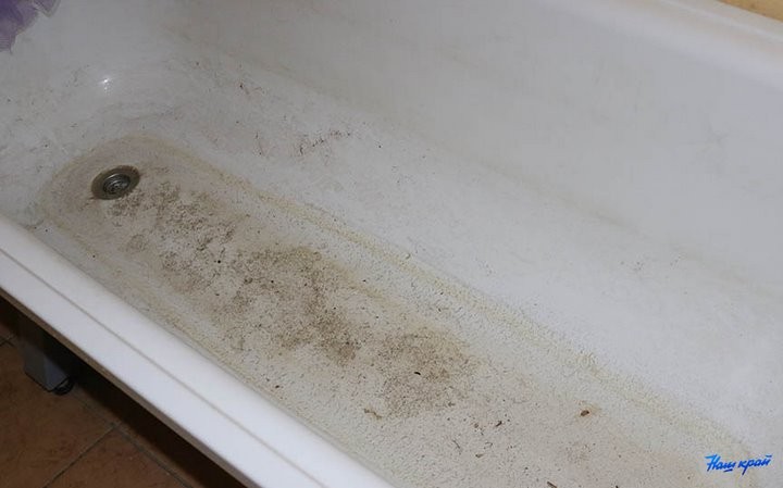 «Добили новую квартиру!»: в Брестской области выселили должников, пока их не было дома