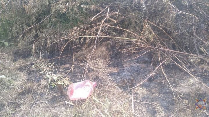 В Каменецком районе 18-летний парень получил ожоги при сжигании мусора. Стали известны подробности