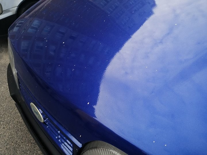«Только недавно „облила“ машину, а ее заляпали краской строители». Случай в Беларуси