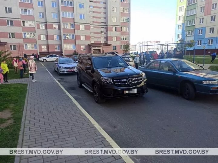 В Барановичах вынесли приговор водителю, сбившему девочку в жилой зоне