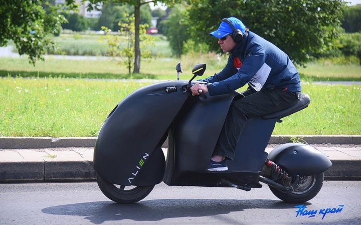 На дорогах Барановичей замечено редкое средство передвижения. Что это за средство передвижения?