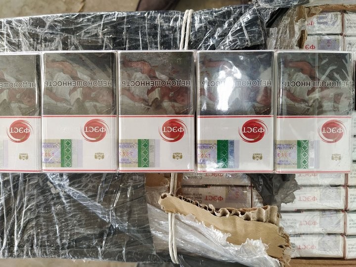 Крупную партию контрабандных сигарет из Беларуси задержали в Литве. Стоимость нелегального груза