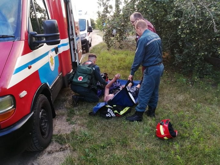 На пожаре в Пинске работники МЧС спасли мужчину-инвалида