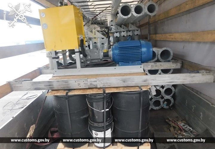 В Бресте таможенники выявили крупную партию товаров без документов