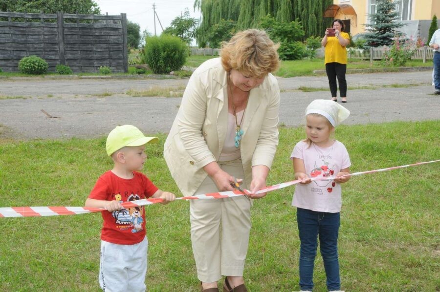 Детскую площадку открыли в Турне Большой (Каменецкий район)