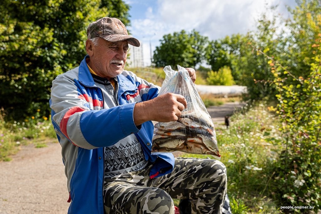 Огромную рыбу-монстра с острыми зубами поймали в Беларуси. Посмотрите фото