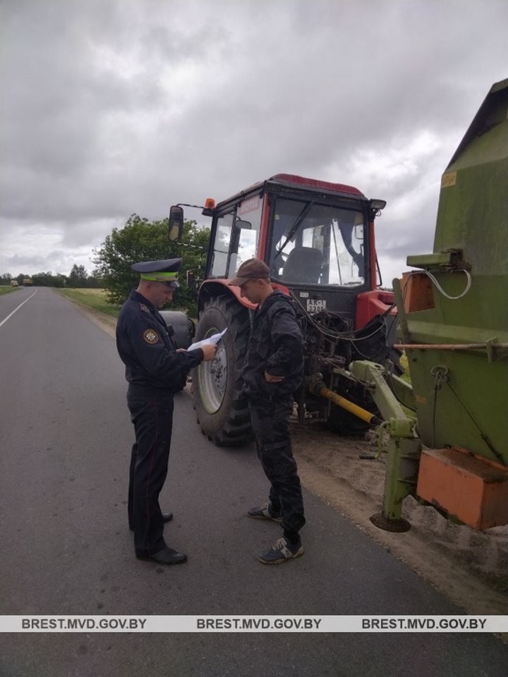 Уборочная на особом контроле. Как ГАИ Брестской области проверяет сельхозпредприятия