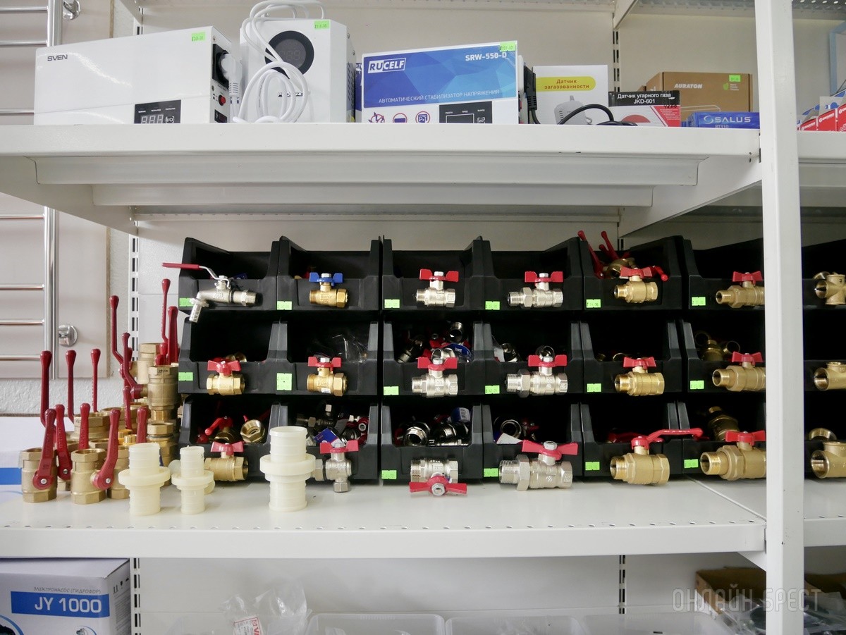 Большой магазин «Строй с нами» в Малорите – еще больше строительных товаров по выгодным ценам, собственная бригада, услуги манипулятора