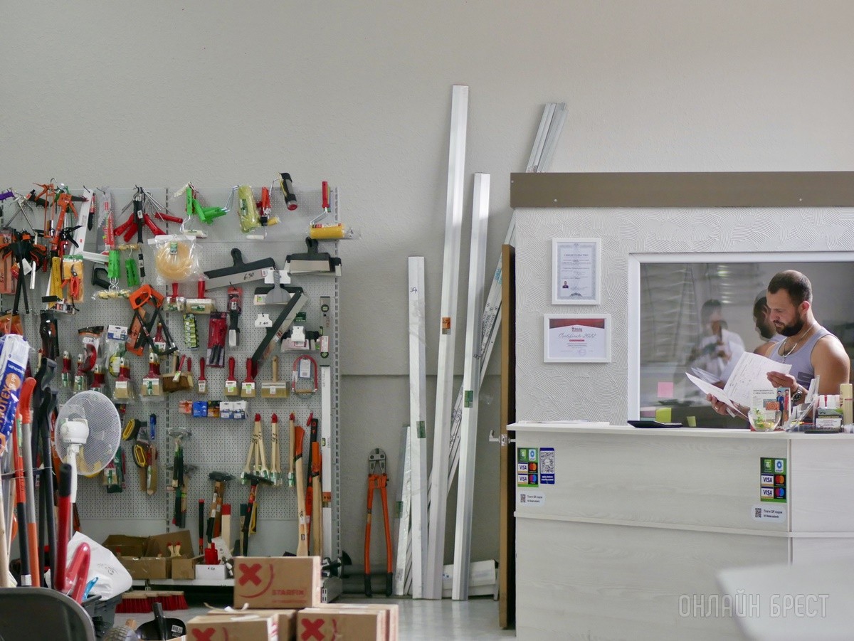 Большой магазин «Строй с нами» в Малорите – еще больше строительных товаров по выгодным ценам, собственная бригада, услуги манипулятора