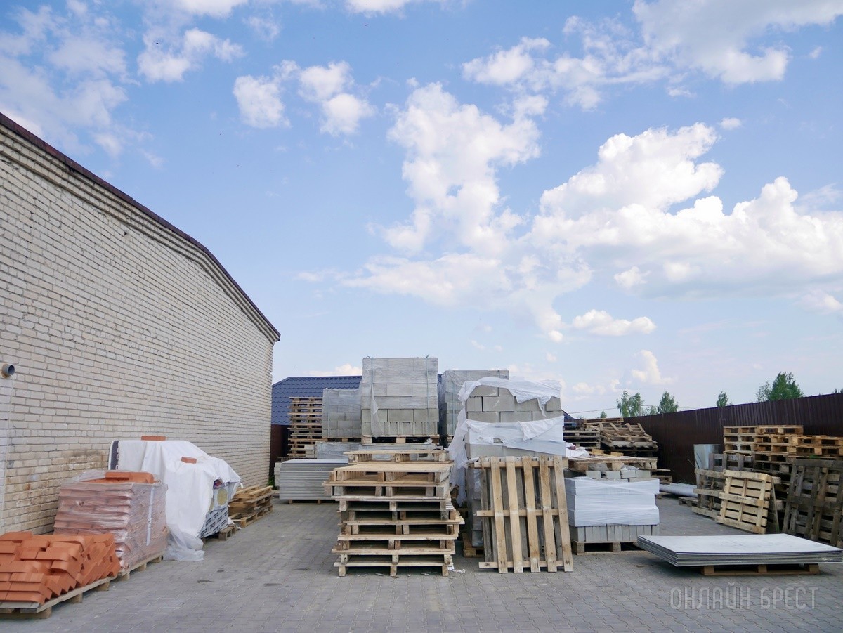 Большой магазин «Строй с нами» в Малорите – еще больше строительных товаров по выгодным ценам, собственная бригада, услуги манипулятора