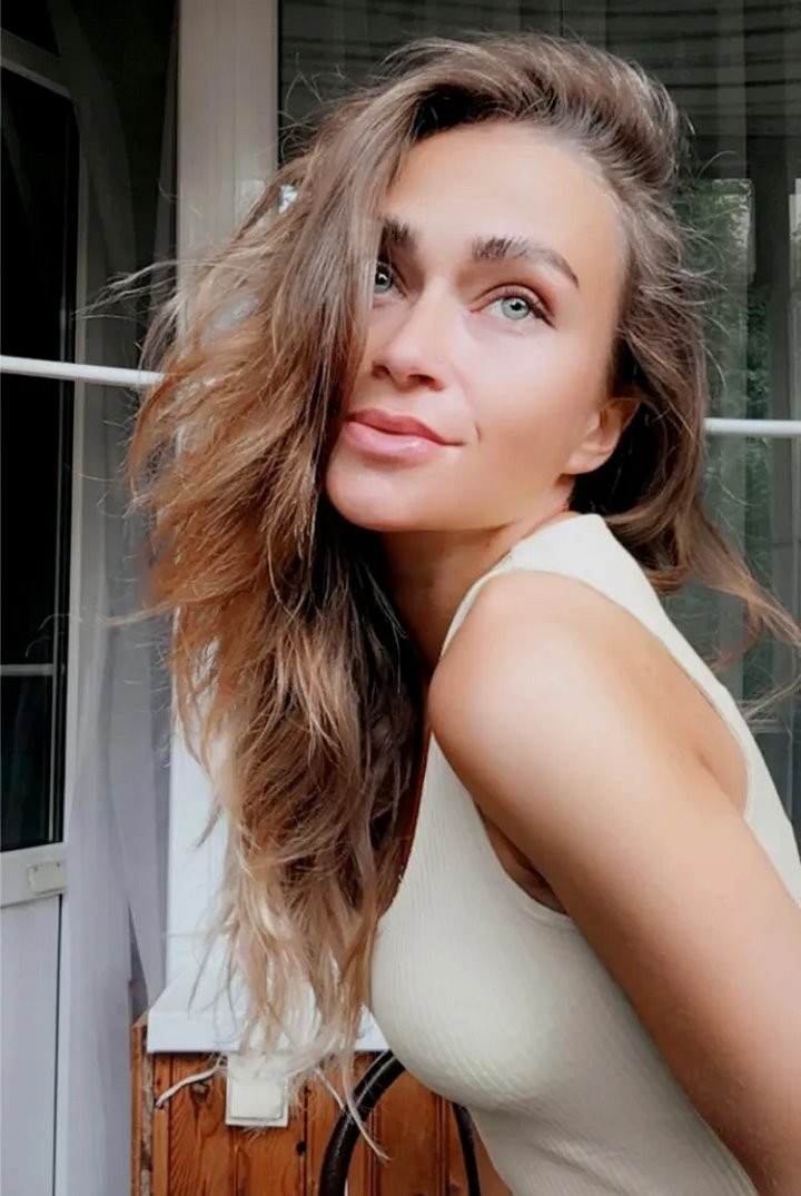 Роман с небом: как девушка из Березы покорила лайнер своей мечты