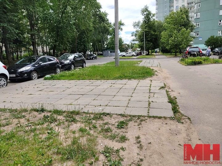 Машину белоруса трижды с одного и того же места увозил эвакуатор. Разбираемся, в чем дело