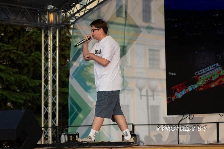 “Хачу даказаць, што рэп можа быць асэнсаваным”: пинский музыкант Иван Дорошенко о переходе на белорусский язык, вдохновении и критике